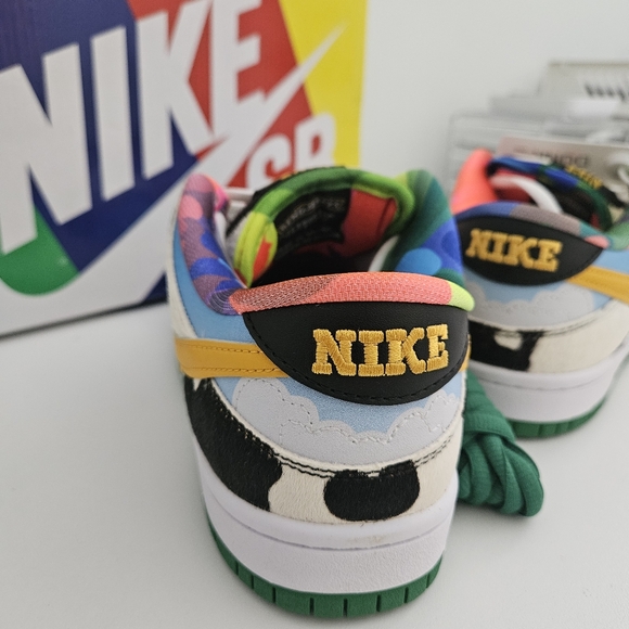 MultiColored Dunks - Picture 7 of 7